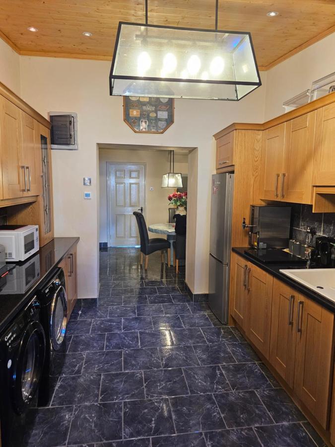 דירות קלונמל Baron Park House מראה חיצוני תמונה